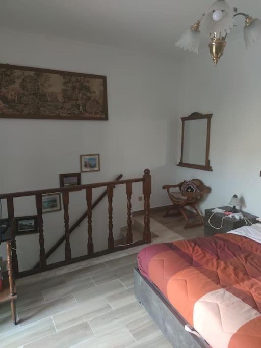 Casa In Antico Borgo Medievale A Tarano Ri, Via Giacomo Leopardi, 15 Villa ภายนอก รูปภาพ