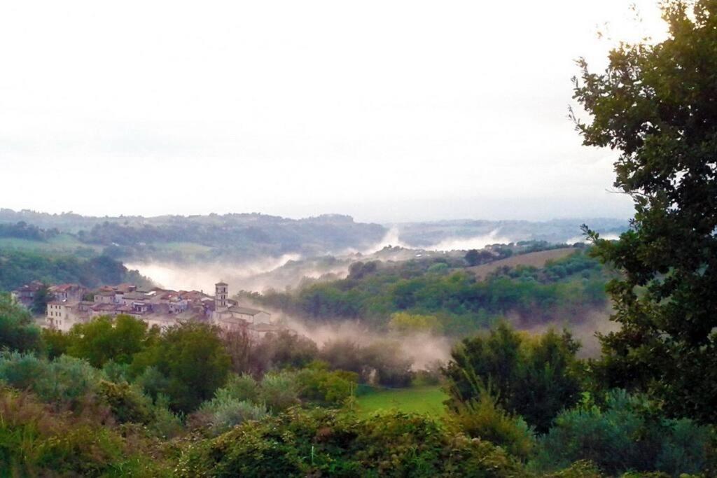 Casa In Antico Borgo Medievale A Tarano Ri, Via Giacomo Leopardi, 15 Villa ภายนอก รูปภาพ
