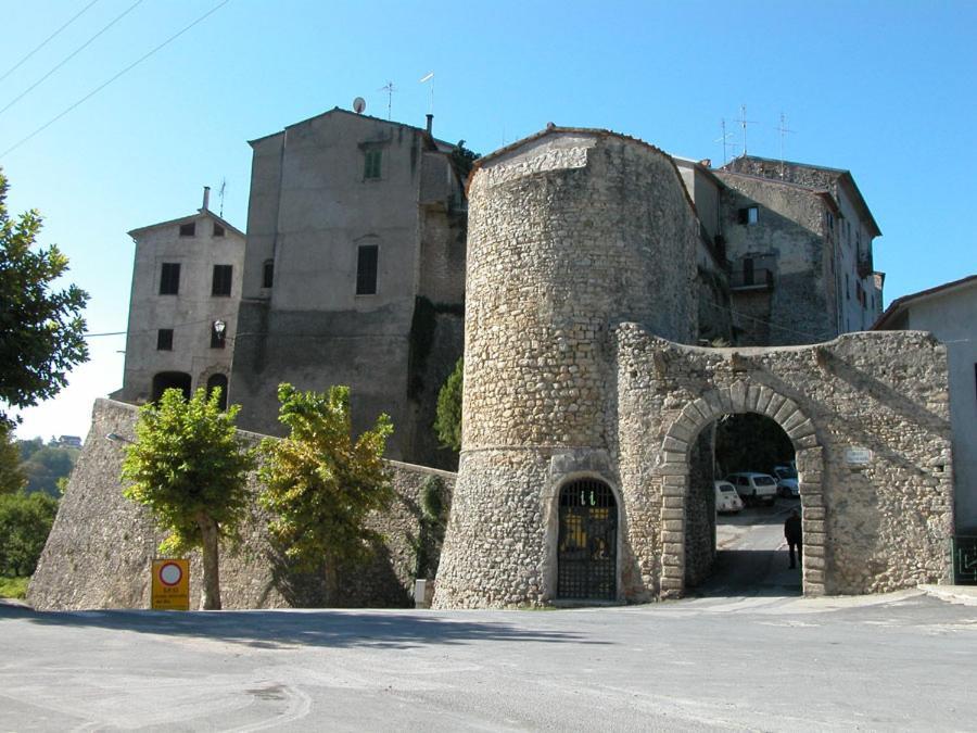 Casa In Antico Borgo Medievale A Tarano Ri, Via Giacomo Leopardi, 15 Villa ภายนอก รูปภาพ